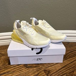 Nike 270 - Pastel Yellow